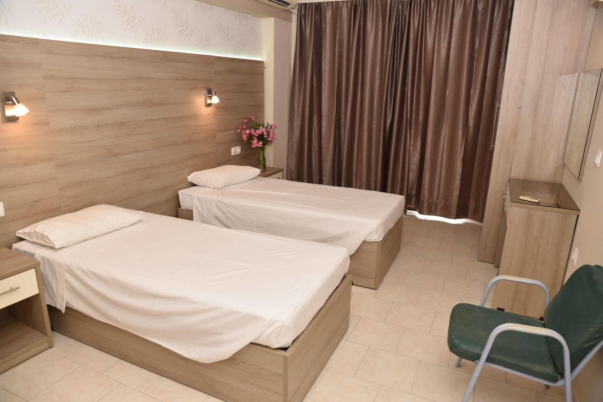 Aparthotel Rose *